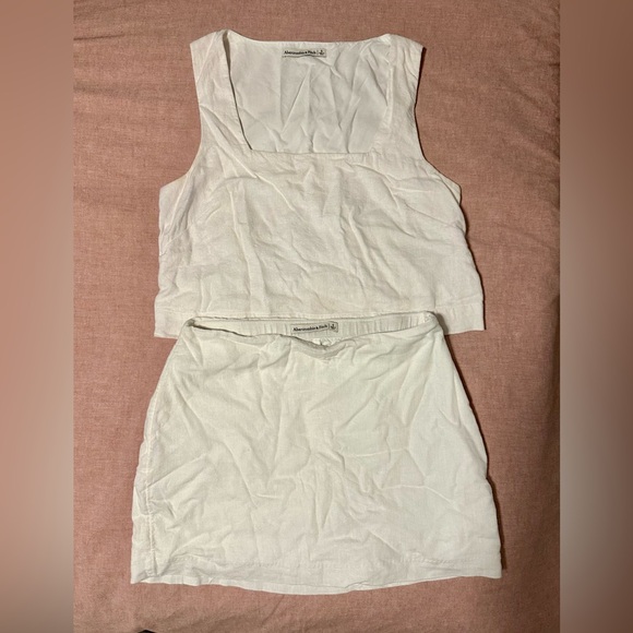 Abercrombie & Fitch Dresses & Skirts - Abercrombie & Fitch White Linen Blend Mini Skirt & Crop Top Matching Set size S